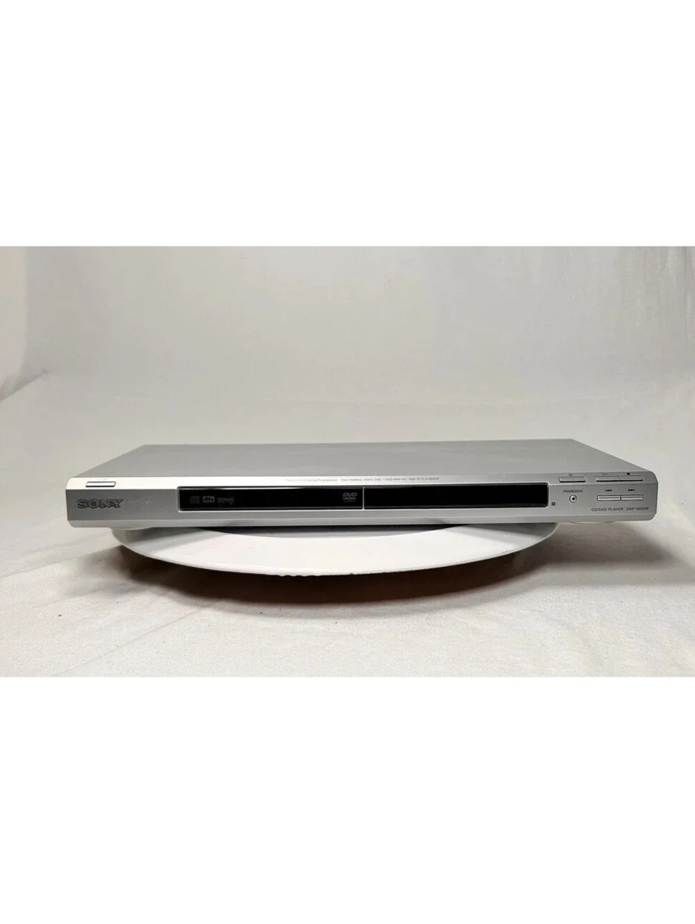 Sony DVP-NS55P DVD Player Dolby Digital Silver CD/DVD 480p DVD±R/RW